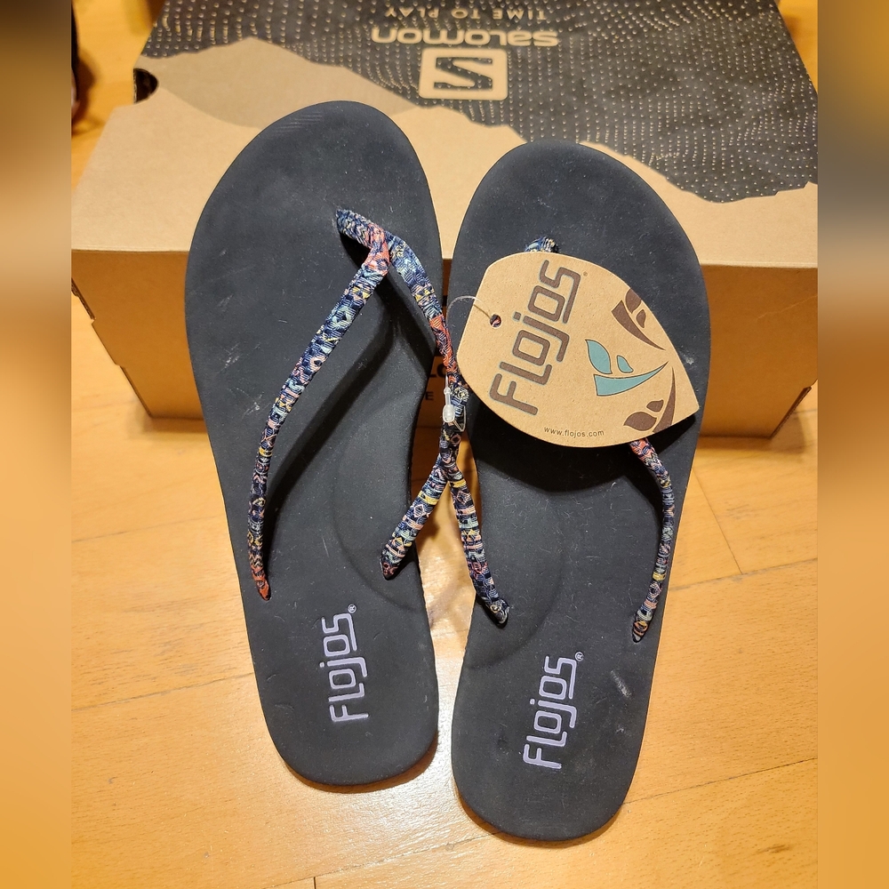 Flojos Strap Sandal